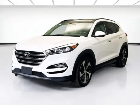 White 2016 Hyundai Tucson Limited for sale in Montclair, CA