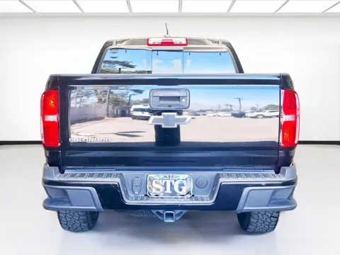 More photos of 2016 Chevrolet Colorado Z71 at KarGenie, CA