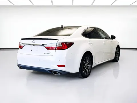 More photos of 2016 Lexus ES 350 at KarGenie, CA