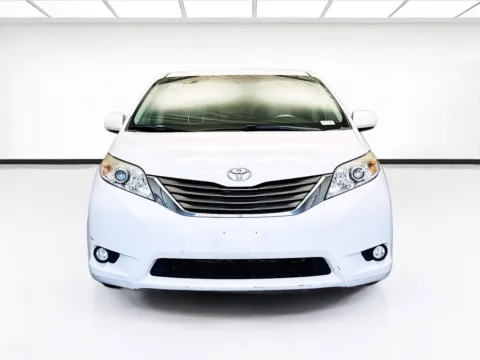 Photos of 2013 Toyota Sienna XLE for sale in Montclair, CA at KarGenie