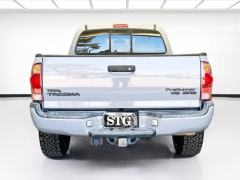 More photos of 2005 Toyota Tacoma PreRunner V6 at KarGenie, CA
