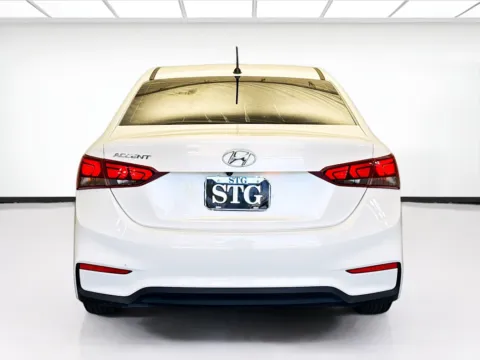 More photos of 2019 Hyundai Accent SE at KarGenie, CA