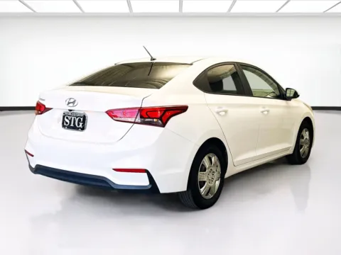 More photos of 2019 Hyundai Accent SE at KarGenie, CA
