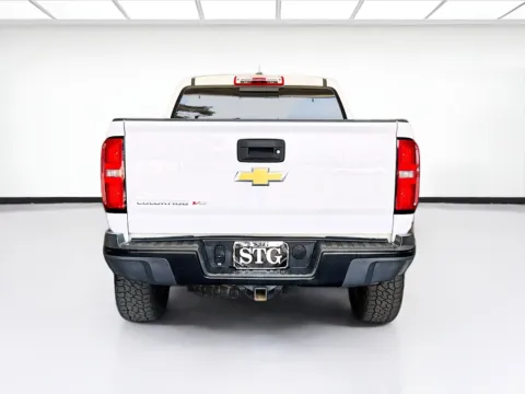 More photos of 2017 Chevrolet Colorado ZR2 at KarGenie, CA