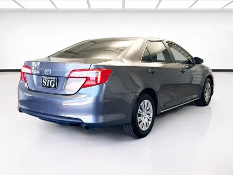 More photos of 2014 Toyota Camry L at KarGenie, CA
