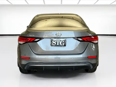 More photos of 2022 Nissan Sentra S at KarGenie, CA