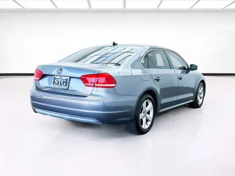 More photos of 2013 Volkswagen Passat 2.5 SE w/Sunroof/Nav at KarGenie, CA