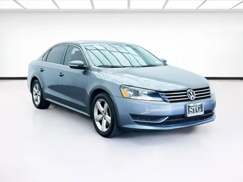 Another view of 2013 Volkswagen Passat 2.5 SE w/Sunroof/Nav for sale in Montclair, CA at KarGenie
