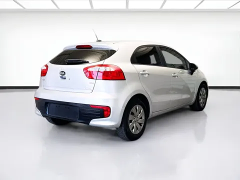 More photos of 2016 Kia Rio LX at KarGenie, CA