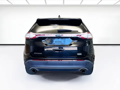 More photos of 2017 Ford Edge SEL at KarGenie, CA