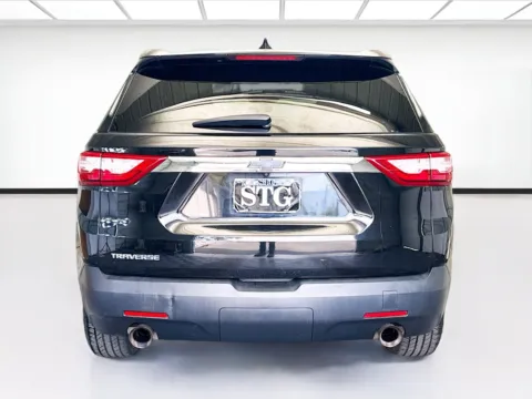 More photos of 2018 Chevrolet Traverse LS at KarGenie, CA