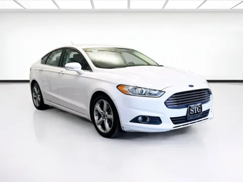 Another view of 2015 Ford Fusion SE for sale in Montclair, CA at KarGenie