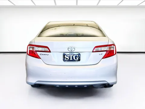 More photos of 2012 Toyota Camry LE at KarGenie, CA