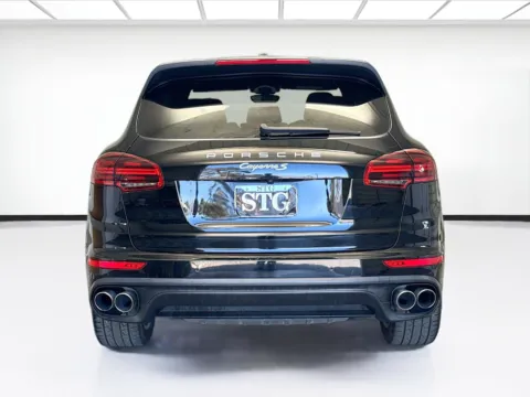 More photos of 2016 Porsche Cayenne S at KarGenie, CA