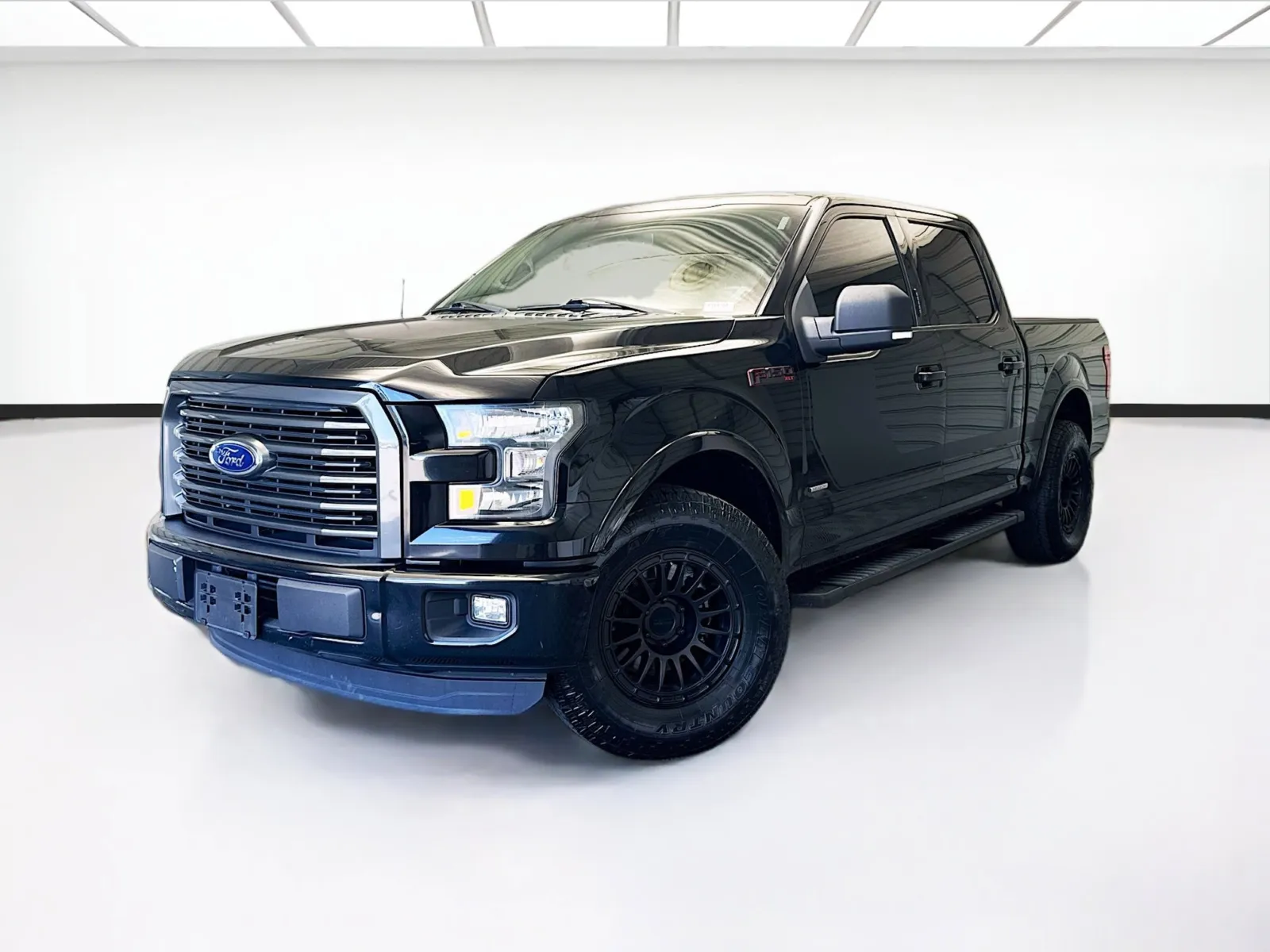 Black 2016 Ford F-150 XLT for sale in Montclair, CA