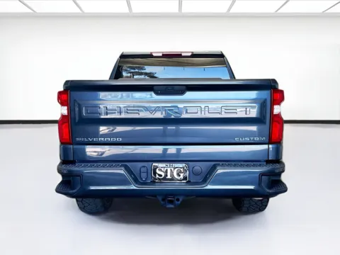 More photos of 2021 Chevrolet Silverado 1500 Custom at KarGenie, CA