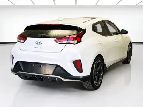 More photos of 2019 Hyundai Veloster Turbo at KarGenie, CA