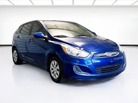 Another view of 2017 Hyundai Accent SE for sale in Montclair, CA at KarGenie