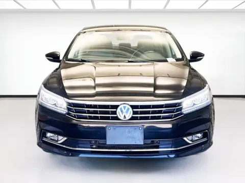 Photos of 2016 Volkswagen Passat 1.8T SE w/Technology/PZEV for sale in Montclair, CA at KarGenie