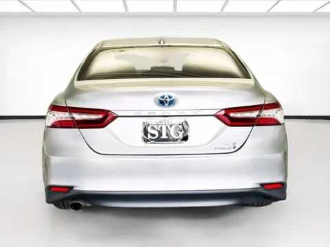 More photos of 2020 Toyota Camry XLE at KarGenie, CA