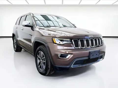 Another view of 2018 Jeep Grand Cherokee Limited for sale in Montclair, CA at KarGenie