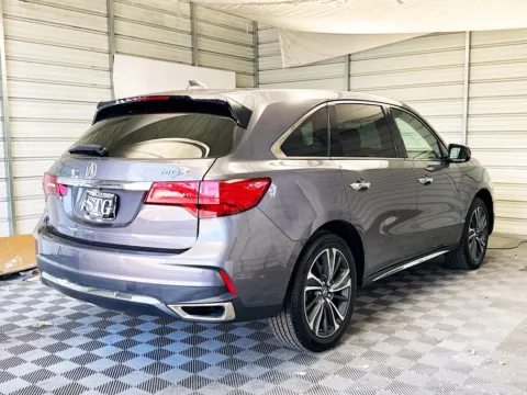 More photos of 2020 Acura MDX Technology at KarGenie, CA