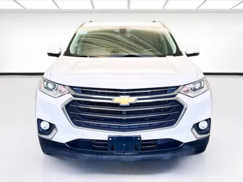 Photos of 2018 Chevrolet Traverse LT Cloth w/1LT for sale in Montclair, CA at KarGenie