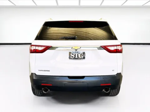 More photos of 2018 Chevrolet Traverse LT Cloth w/1LT at KarGenie, CA