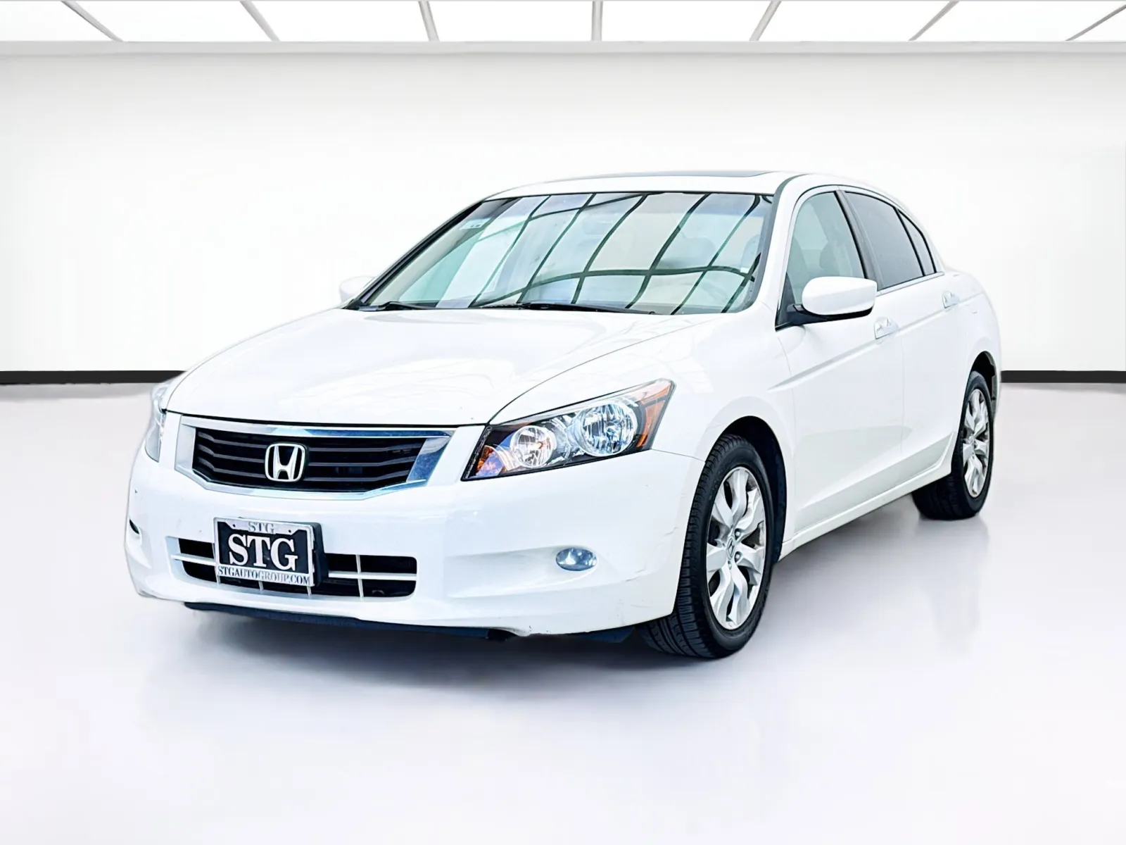 Silver 2009 Honda Accord Sdn EX-L 3.5 for sale in Montclair, CA