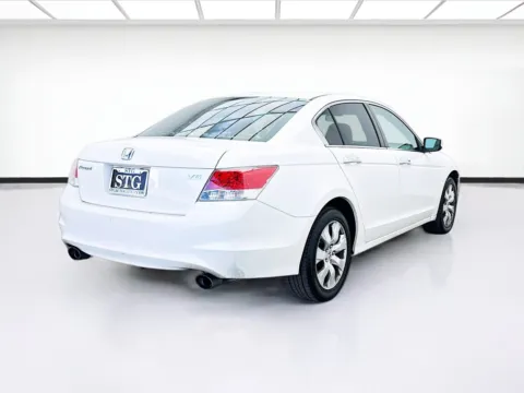 More photos of 2009 Honda Accord Sdn EX-L 3.5 at KarGenie, CA