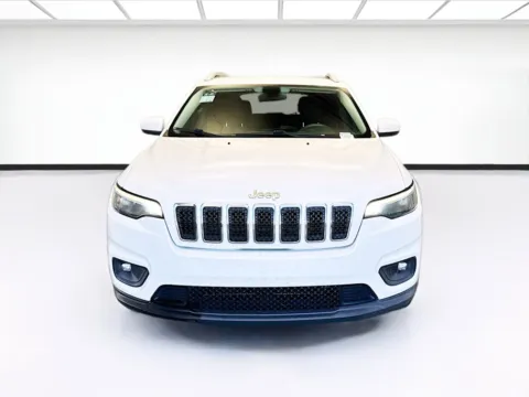 Photos of 2019 Jeep Cherokee Latitude for sale in Montclair, CA at KarGenie