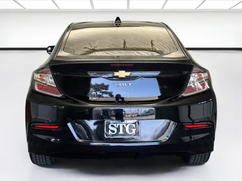 More photos of 2018 Chevrolet Volt LT at KarGenie, CA