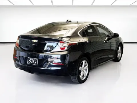 More photos of 2018 Chevrolet Volt LT at KarGenie, CA