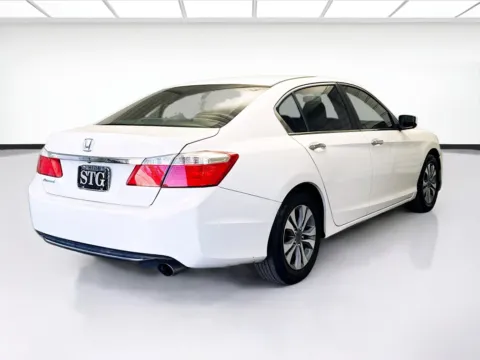 More photos of 2013 Honda Accord Sdn LX at KarGenie, CA
