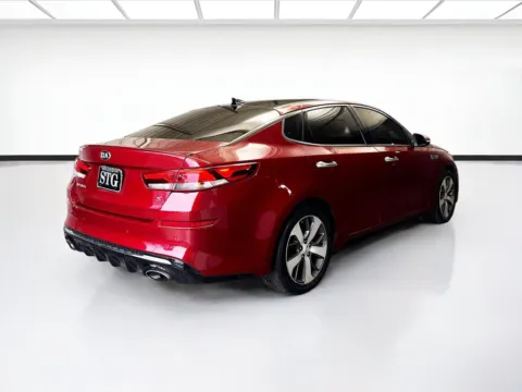 More photos of 2019 Kia Optima S at KarGenie, CA