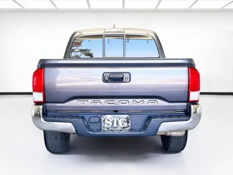 More photos of 2016 Toyota Tacoma SR5 at KarGenie, CA