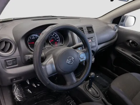 More photos of 2012 Nissan Versa 1.6 SV at KarGenie, CA