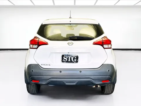 More photos of 2020 Nissan Kicks S at KarGenie, CA