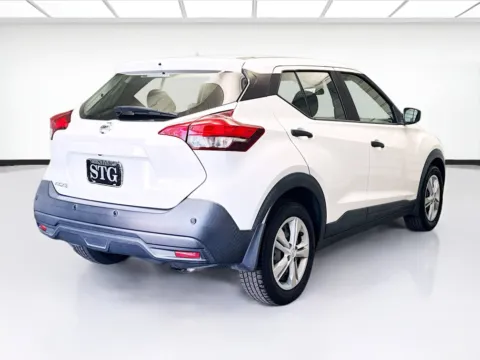 More photos of 2020 Nissan Kicks S at KarGenie, CA