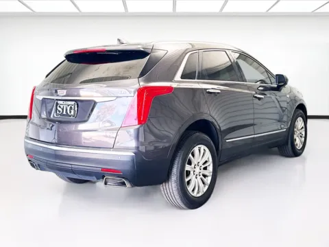 More photos of 2017 Cadillac XT5 at KarGenie, CA