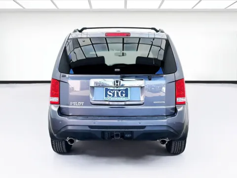 More photos of 2015 Honda Pilot Touring at KarGenie, CA