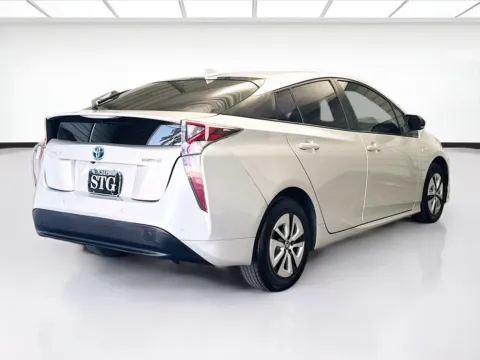 More photos of 2018 Toyota Prius Two at KarGenie, CA