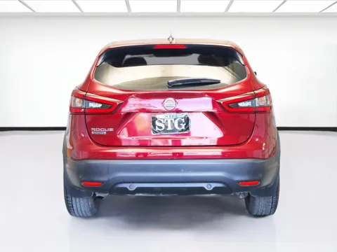 More photos of 2020 Nissan Rogue Sport S at KarGenie, CA