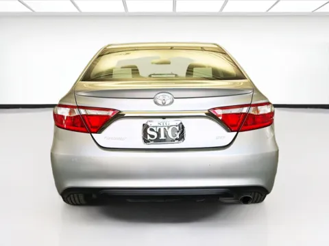 More photos of 2017 Toyota Camry at KarGenie, CA