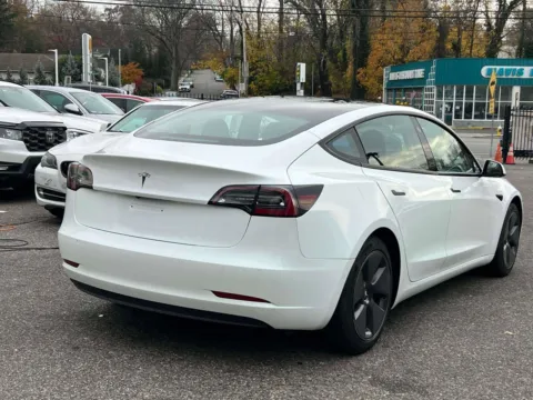 More photos of 2021 Tesla Model 3 Standard Range Plus at Certified Luxury Motors - Great Neck, NY