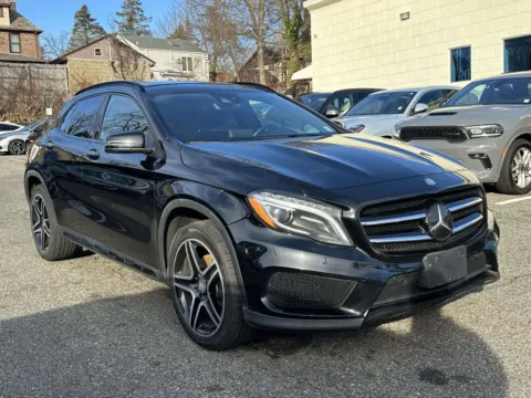 Black 2017 Mercedes-Benz GLA 250 for sale in Great Neck, NY