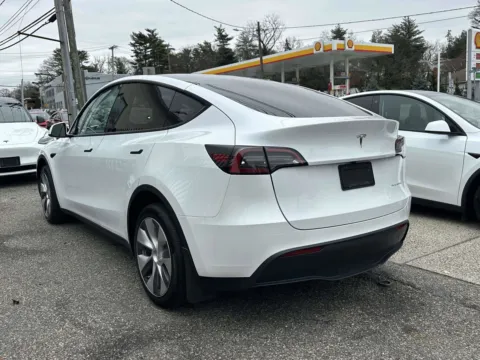 More photos of 2023 Tesla Model Y Long Range at Certified Luxury Motors - Great Neck, NY