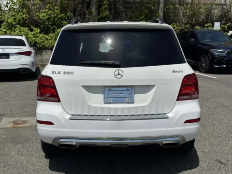 More photos of 2015 Mercedes-Benz GLK-Class GLK 350 at Certified Luxury Motors - Great Neck, NY