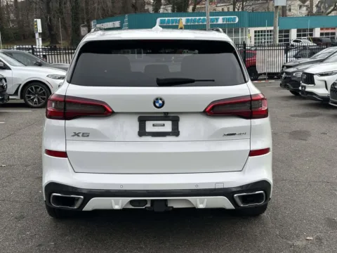 More photos of 2019 BMW X5 xDrive40i M-Sport at Certified Luxury Motors - Great Neck, NY