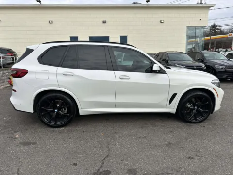 Photos of 2019 BMW X5 xDrive40i M-Sport for sale in Great Neck, NY at Certified Luxury Motors - Great Neck
